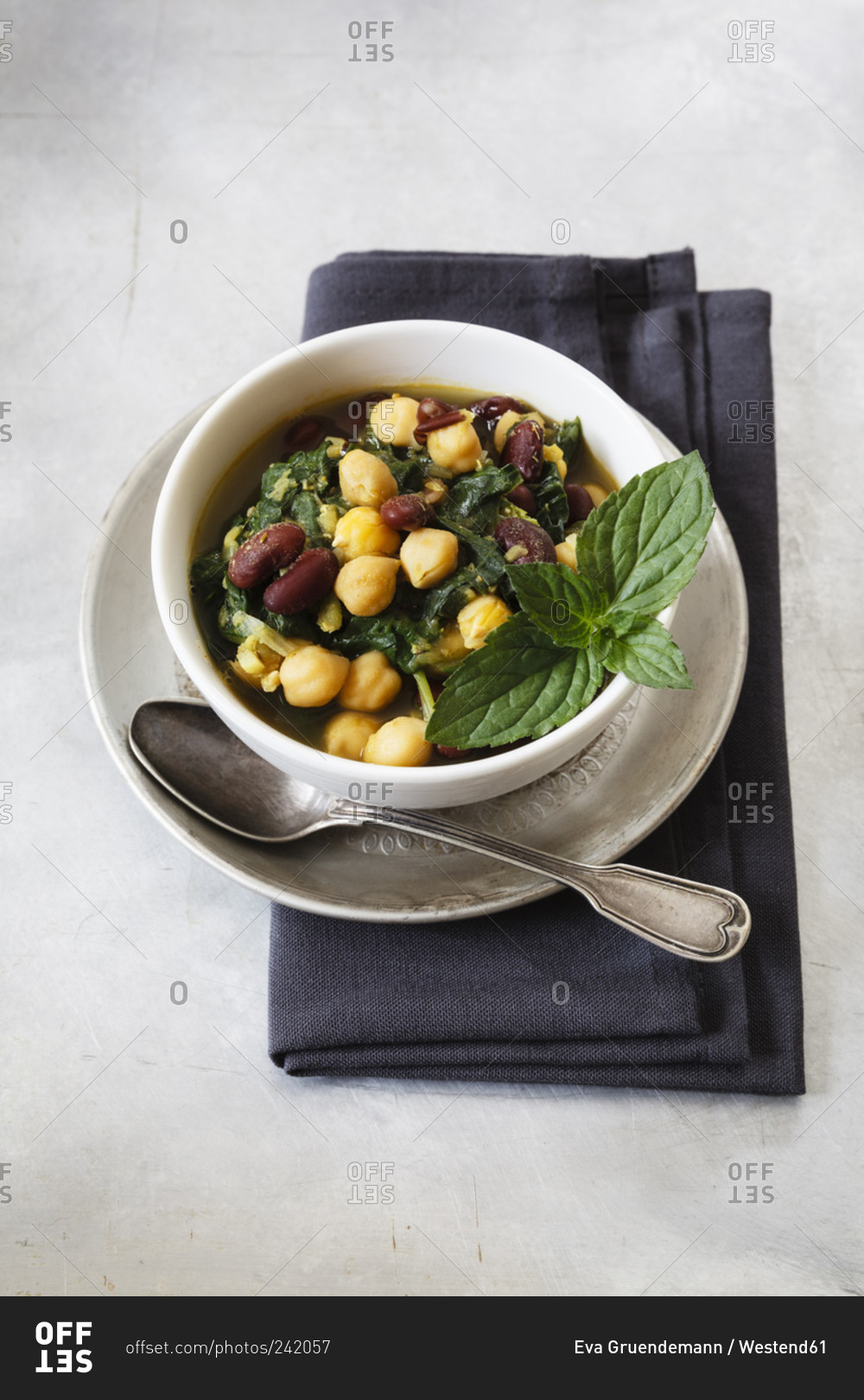 Arabic spinach soup with chick peas, kidney beans and red lentils stock