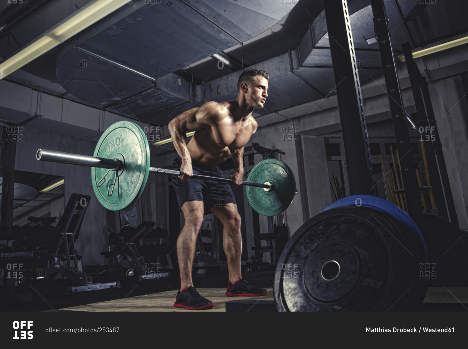Physical athlete weightlifting