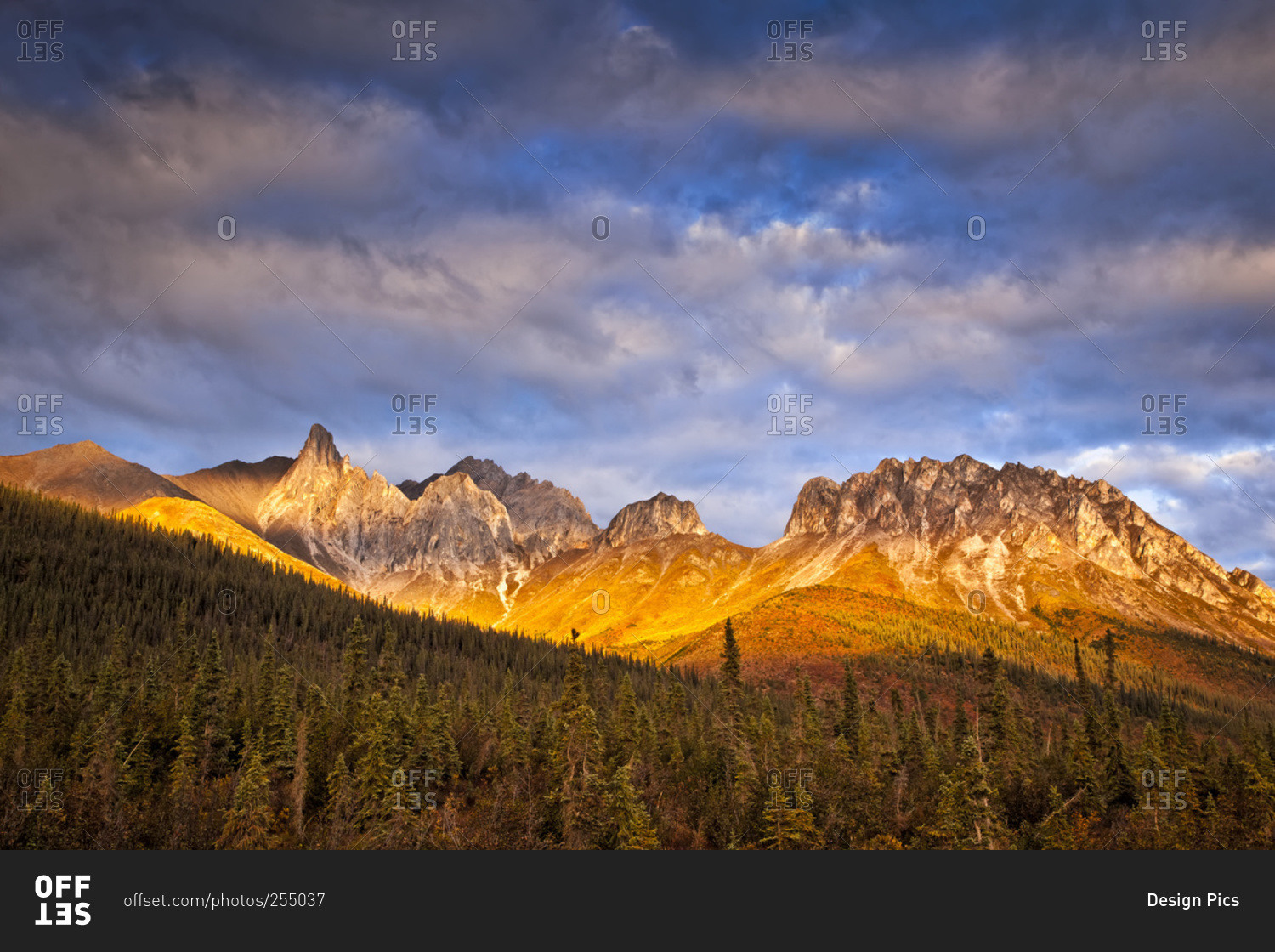 Sunset on Snowden Mountain in the Brooks Range, Dalton Highway, Alaska