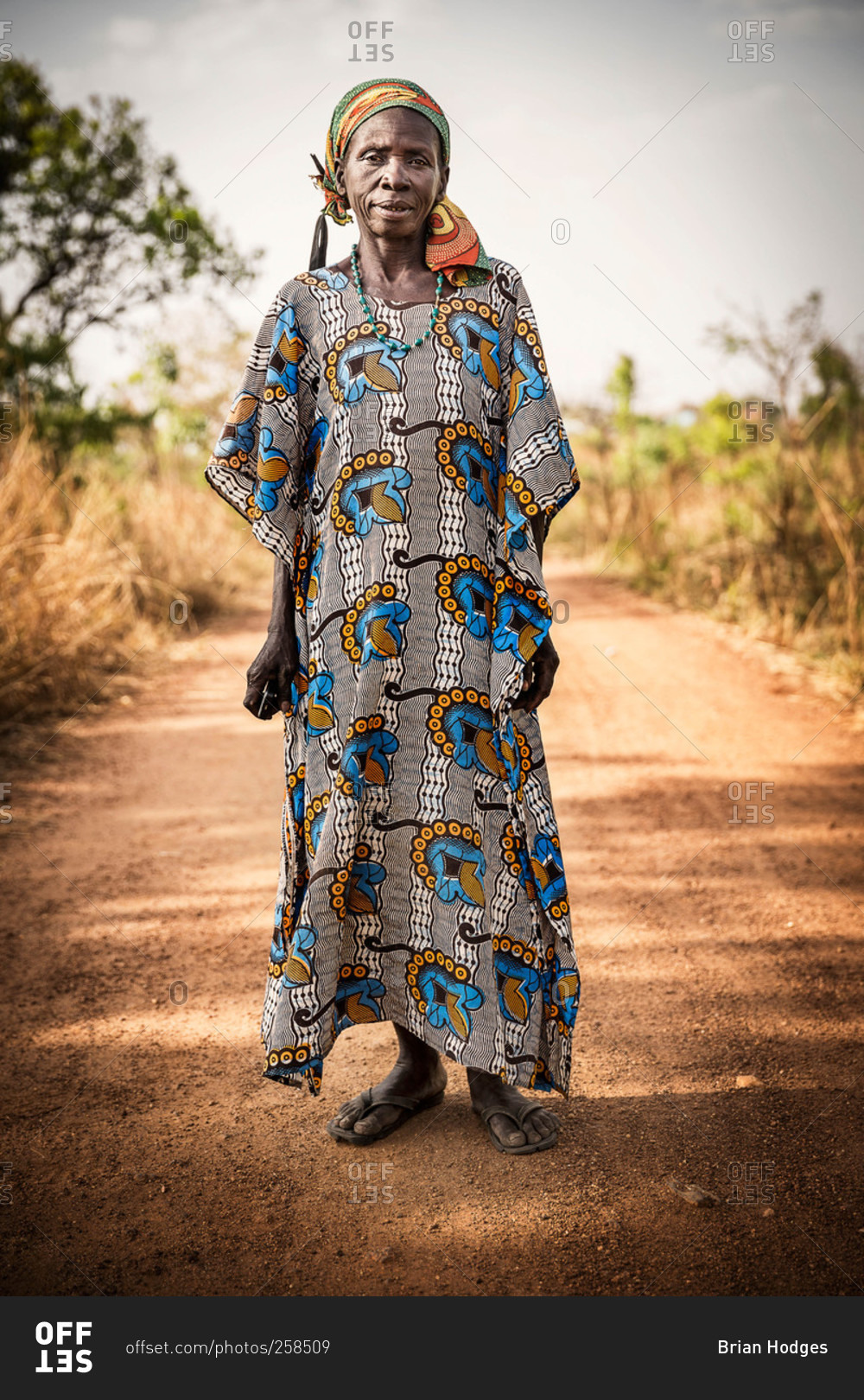 omel-uganda-march-3-2015-ugandan-woman-in-traditional-clothing