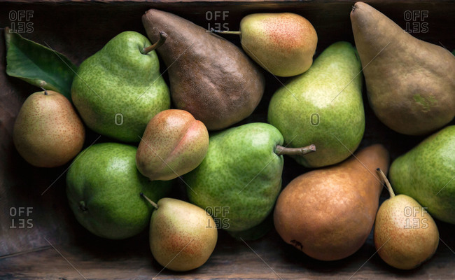 Bowl of fresh farmers market pears