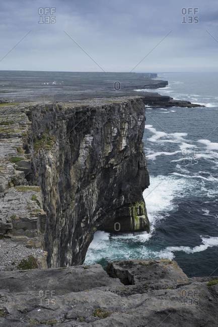Scenic view of cliffs and coastline viewed from Dun Aonghasa, Aran Islands, Republic of Ireland
