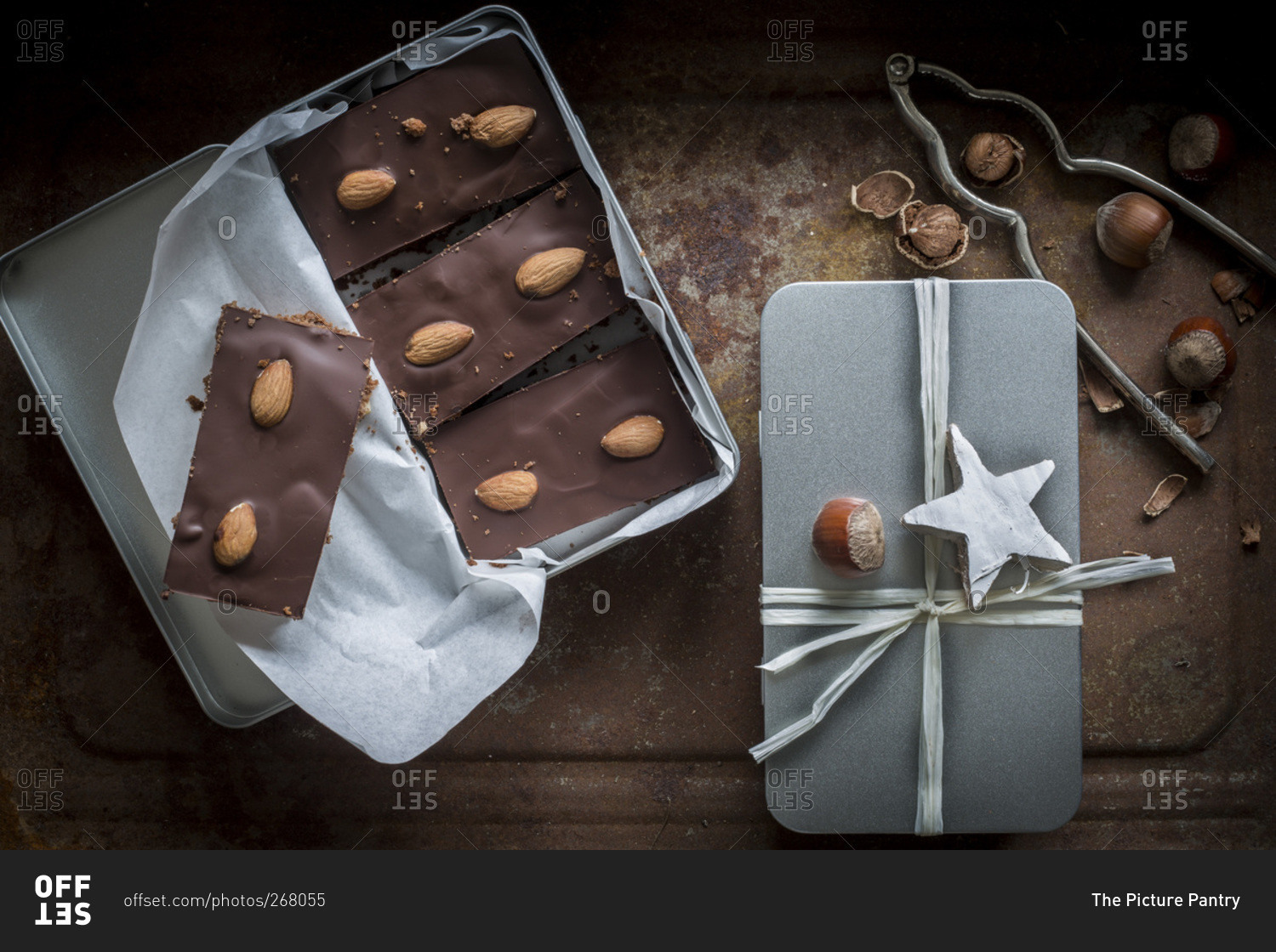 Gingerbread with chocolate coating and a present