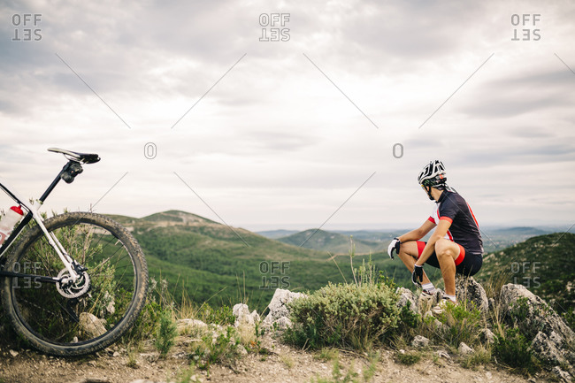 Mountain biker in extreme terrain, Tarragona, Spain