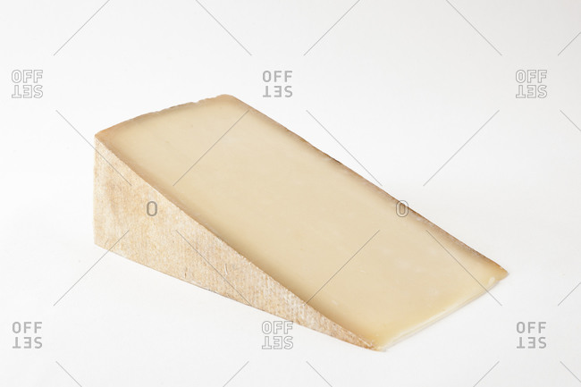 Hard cow milk cheese produced in Quebec, Canada