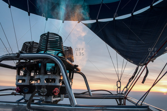 Hot air balloon gas burner and flame