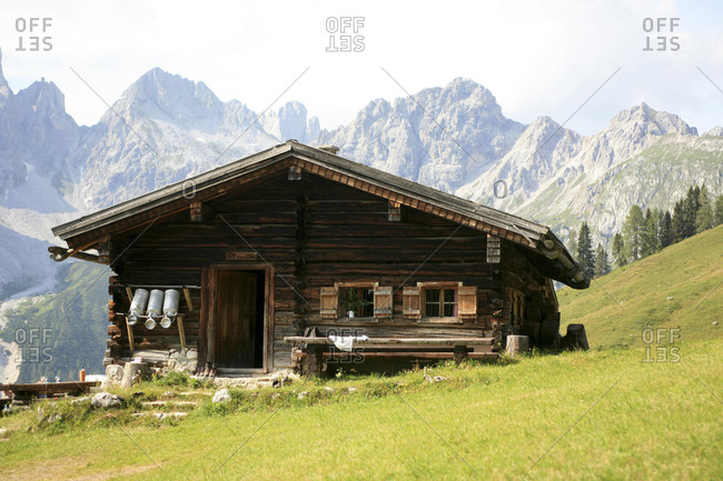 Log Cabins Stock Photos Offset