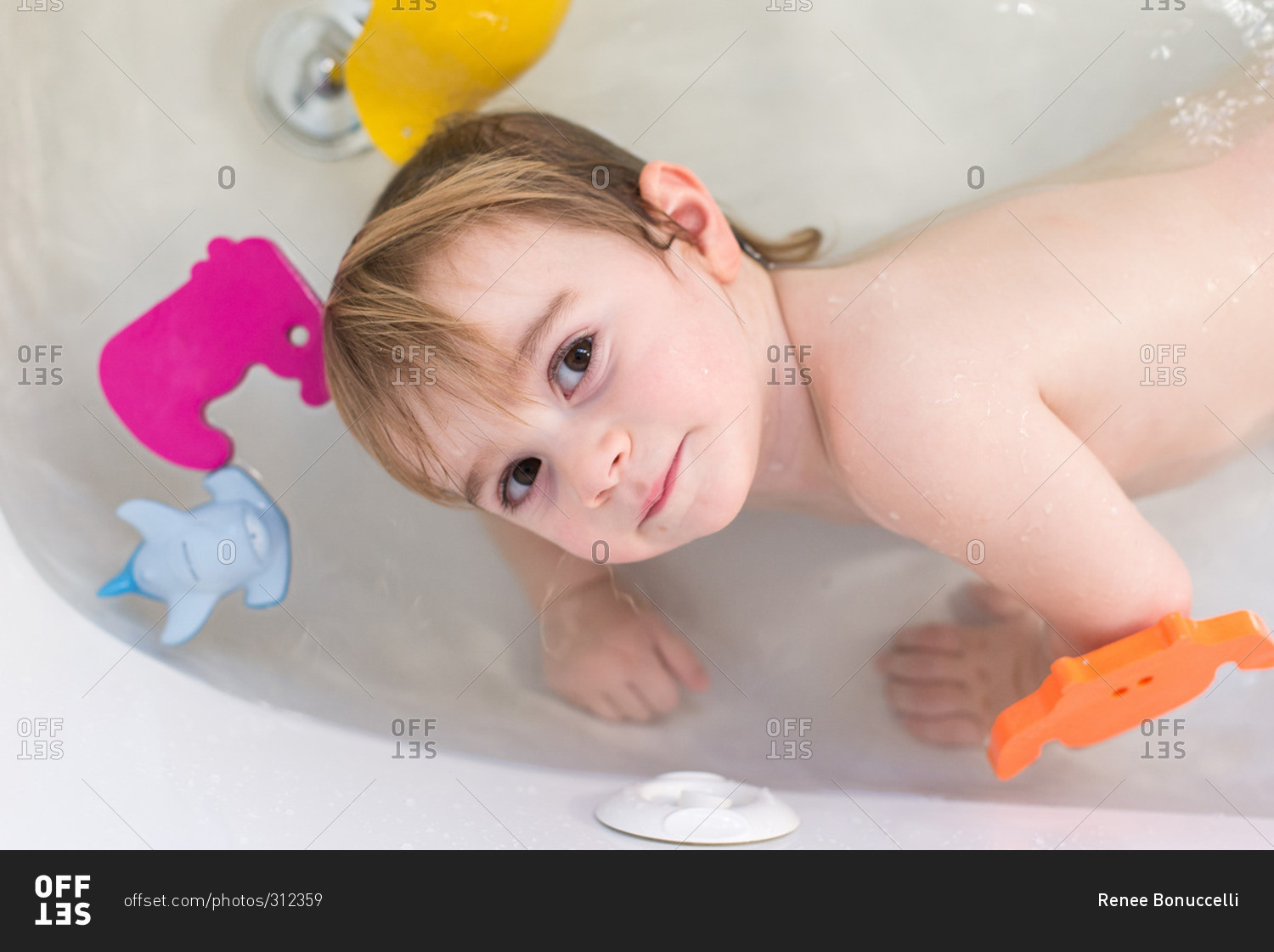 Little Girl Playing In A Bathtub Stock, The Girl In The Bathtub