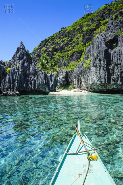Little White Beach And Crystal Clear Water In The Bacuit