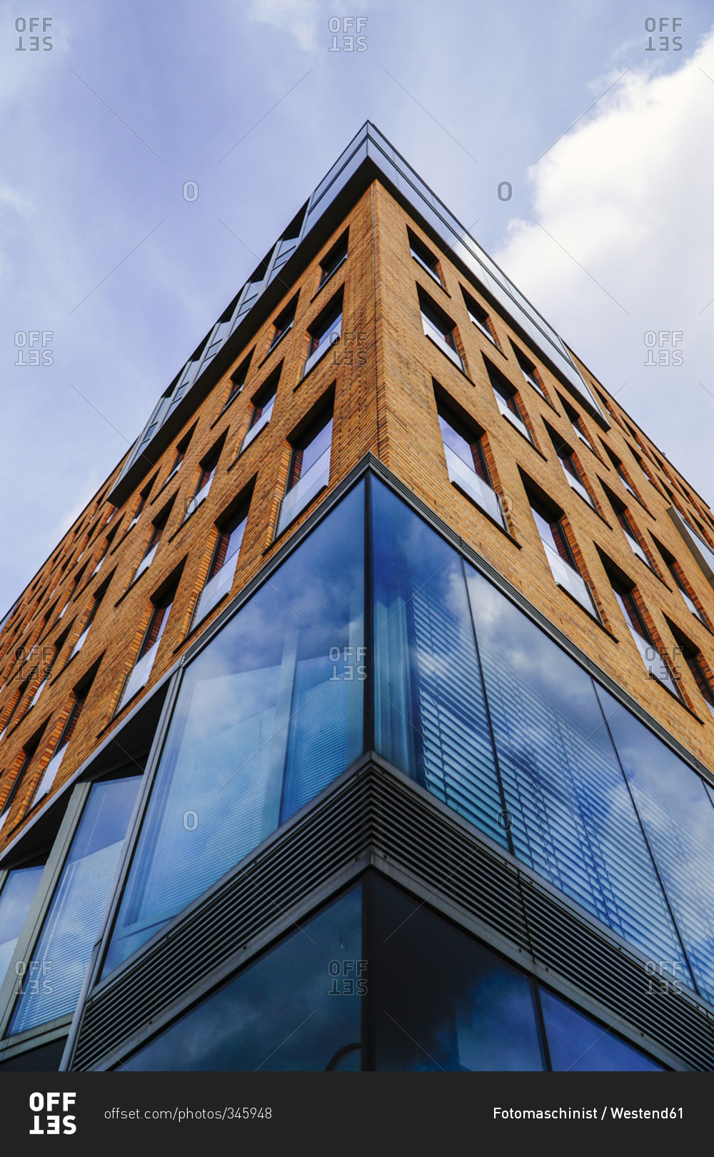 Germany, Hamburg, corner of modern building at Hafencity seen from below