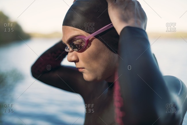 female swimming goggles