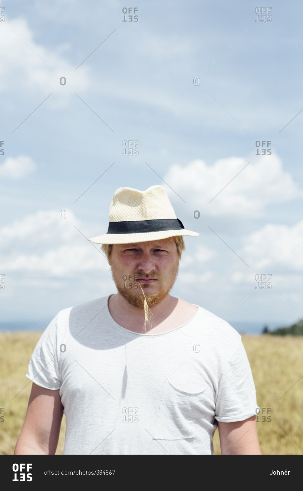 Chewing straw hi-res stock photography and images - Alamy