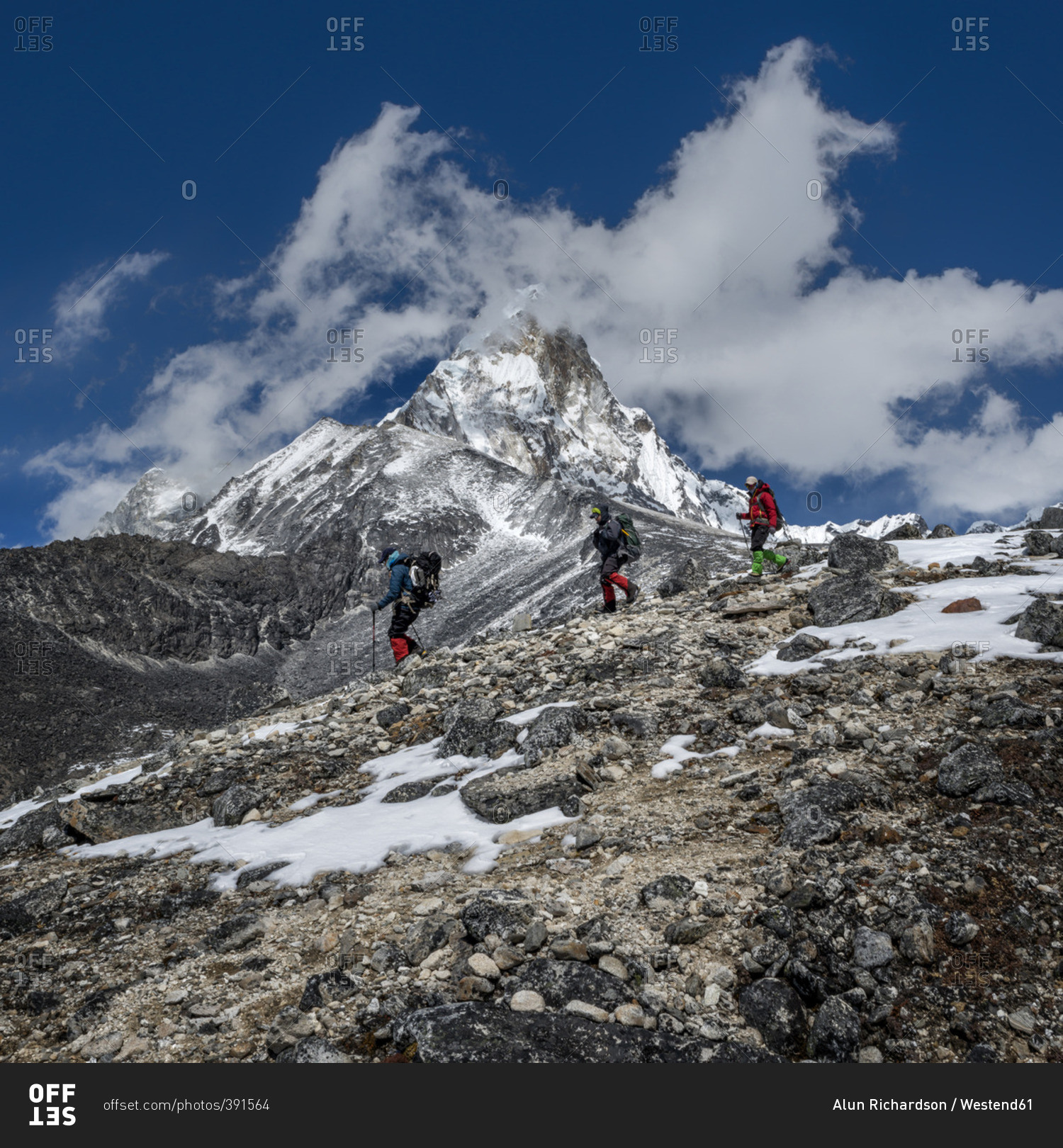 Nepal, Himalaya, Solo Khumbu, Ama Dablam, three Gurkhas trekking stock