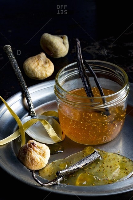 Fig jam with vanilla and dried mountain figs