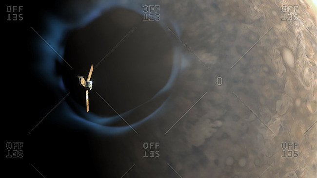 Juno and Jupiter's aurorae