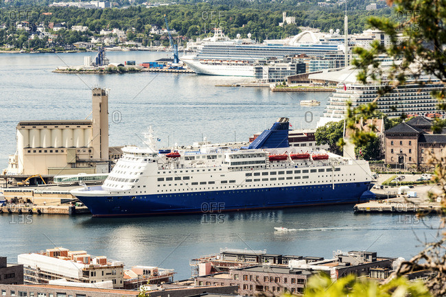Norway, Oslo, Cruise liners at the harbour