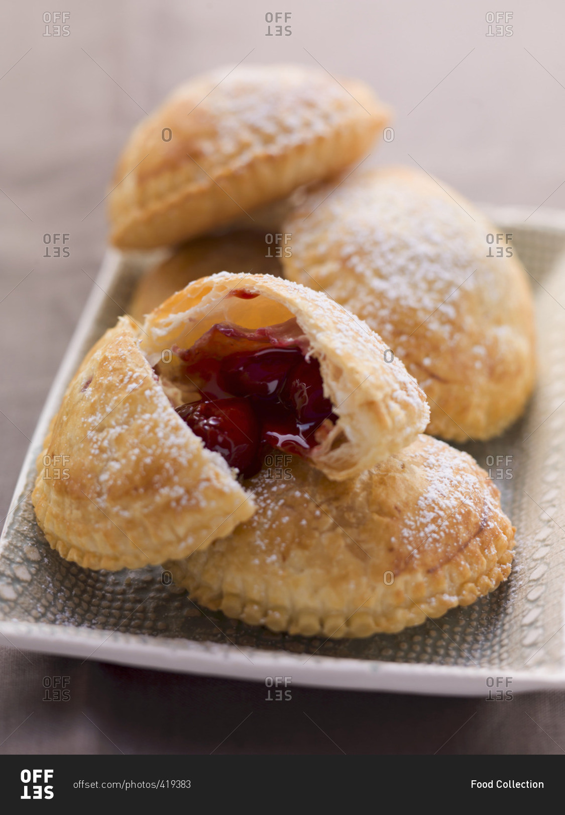 Puff pastries with a fruit filling