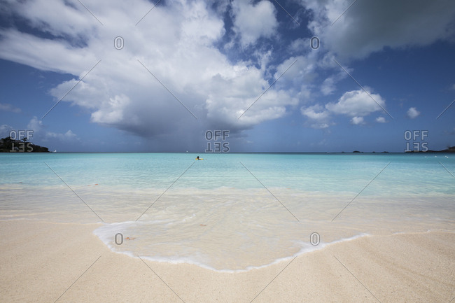 Fine white sand surrounded by the turquoise water of the Caribbean sea, The Nest, Antigua, Antigua and Barbuda, Leeward Islands, West Indies, Caribbean, Central America