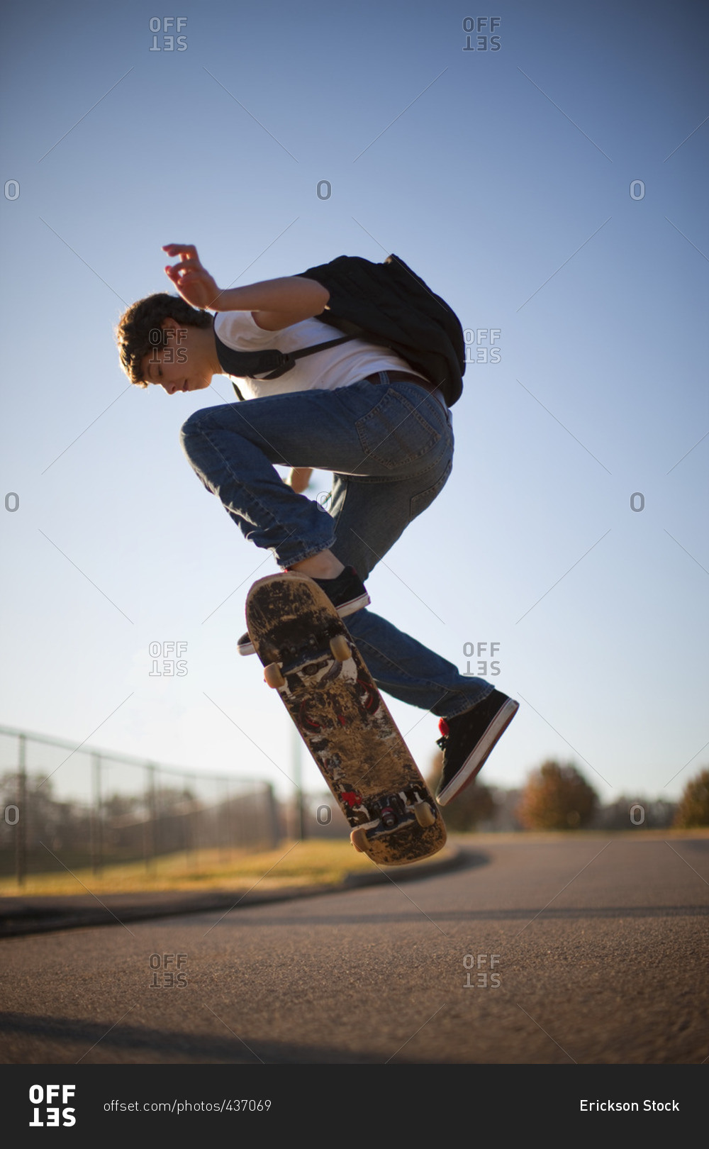 iPhone X/XS Do A Kickflip Skateboarding Skater Boy Skateboard Skating Case