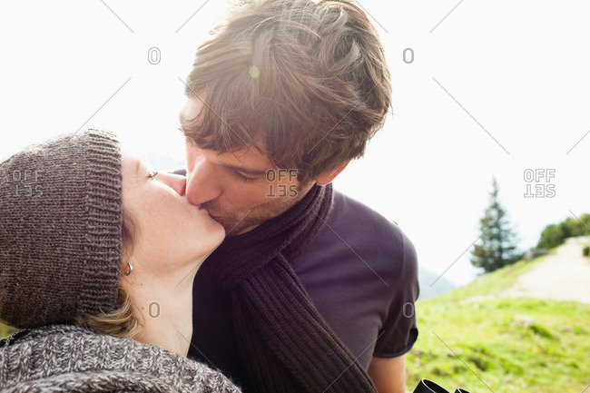 Man kissing woman - Offset Collection