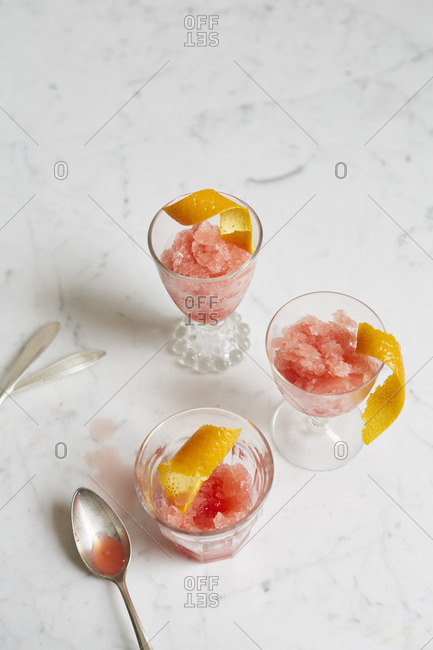 Frozen citrus desserts in cups
