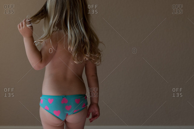 Little girls with wedgies
