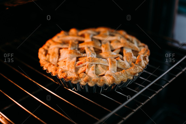 Image result for pictures of an oven baked apple pie
