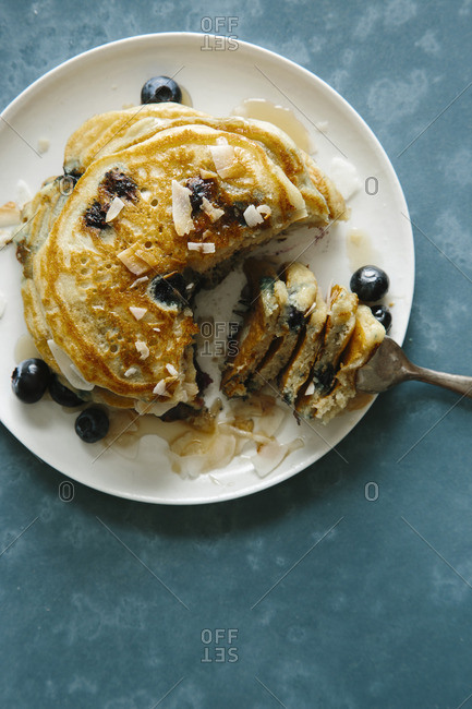 Blueberry pancakes with coconut