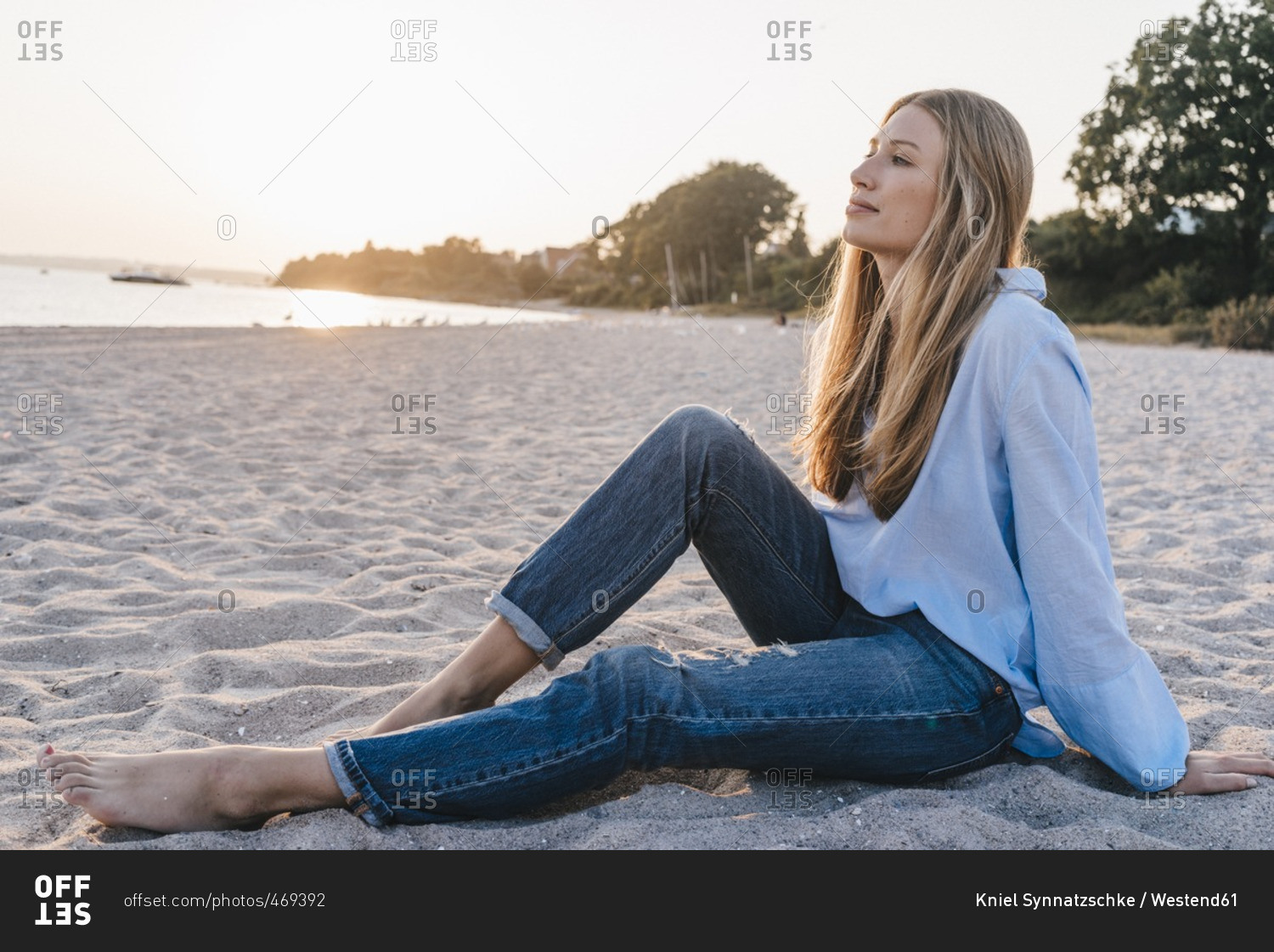Premium Photo  Young woman in casual outfit relaxing on seaside