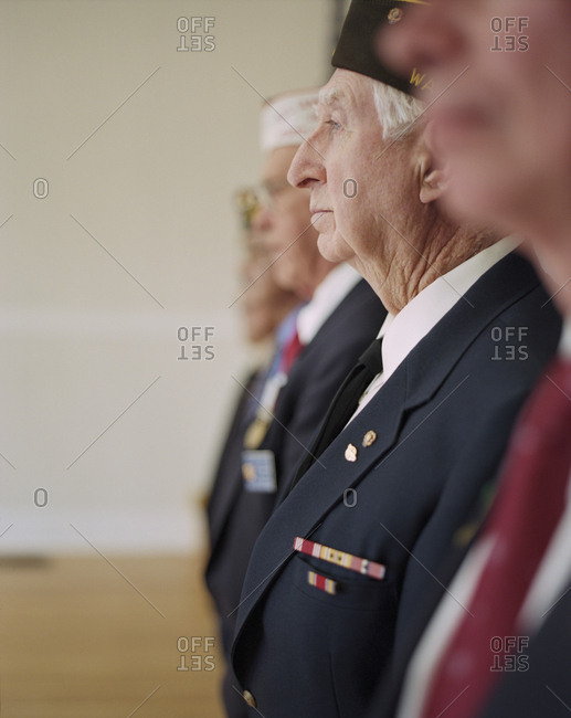 Group portrait of elderly United States war veterans