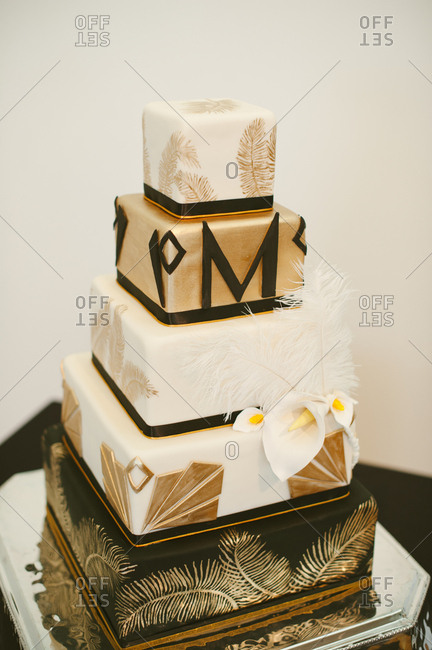 letter m cake