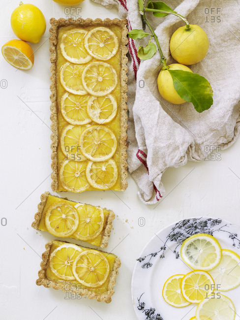 Overhead view of sliced lemon tart