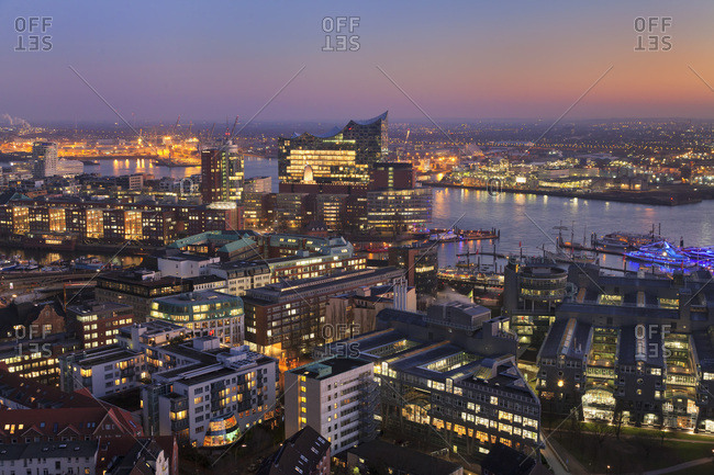 View over Hafen City and Elbphilharmonie at sunset, Hamburg, Hanseatic City, Germany, Europe