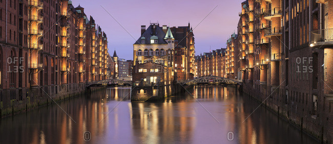 Water castle (Wasserschloss), Speicherstadt, Hamburg, Hanseatic City, Germany, Europe