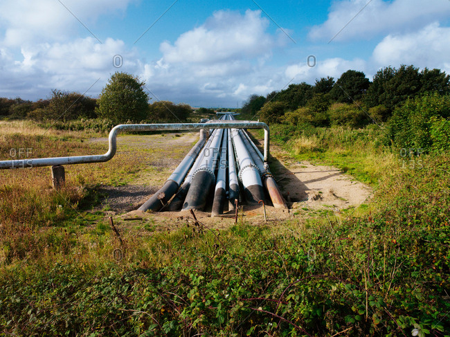 Pipeline system running underground