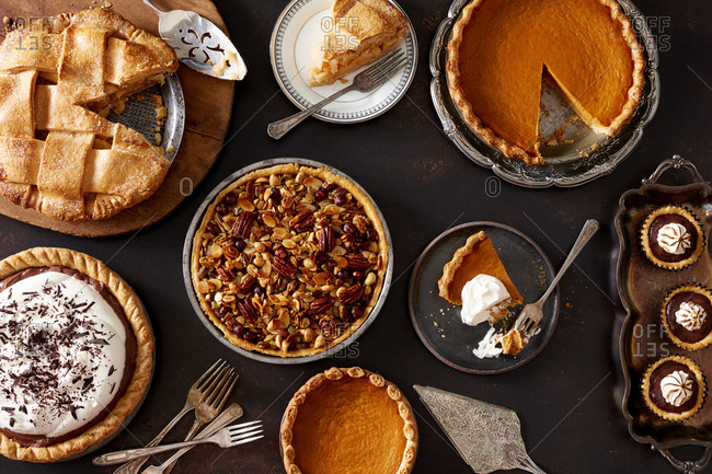 Simple thanksgiving cake decorations