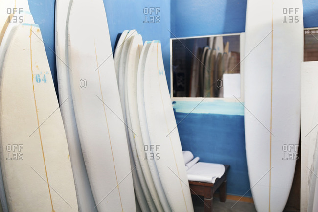 Stacking surfboards on discount roof