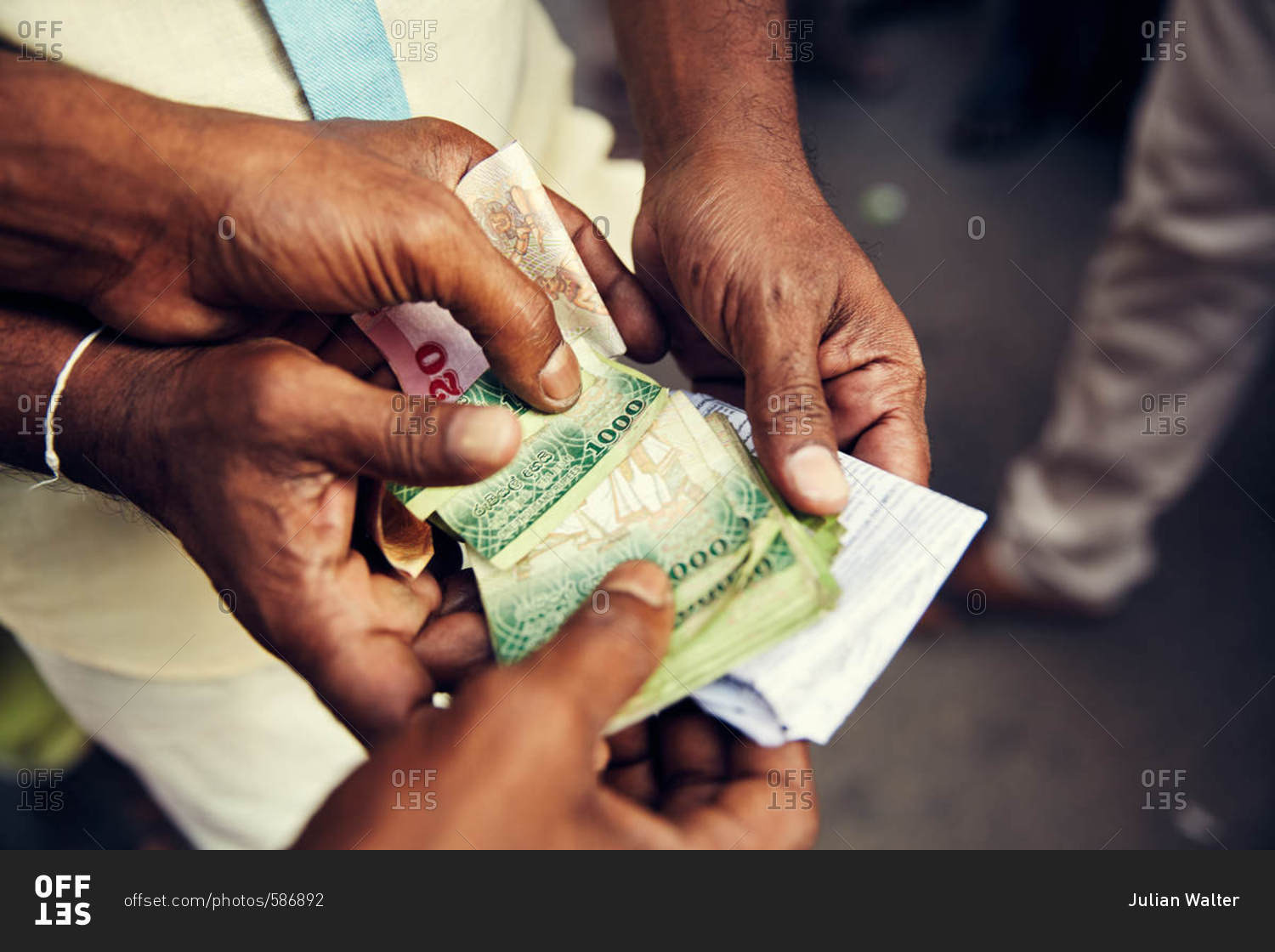 Шри ланка доллары. Sri Lankan rupee. Sri Lanka money. Sri Lanka rupee фотографии. Sri-фонды.