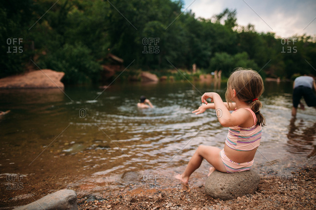 Child Watching River Flooding in City after Melting Snow in Spring. Natural  Disaster Editorial Photo - Image of landscape, panorama: 113760451