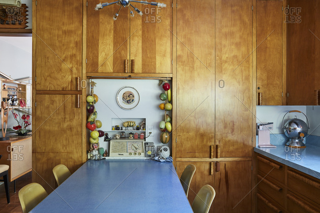 Mid Century Modern Chair Stock Photos Offset Ontario California Usa June 23 2017 Kitchen Table And Cabinets In