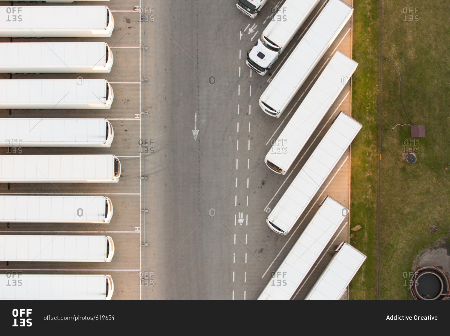 Parking with trucks from above