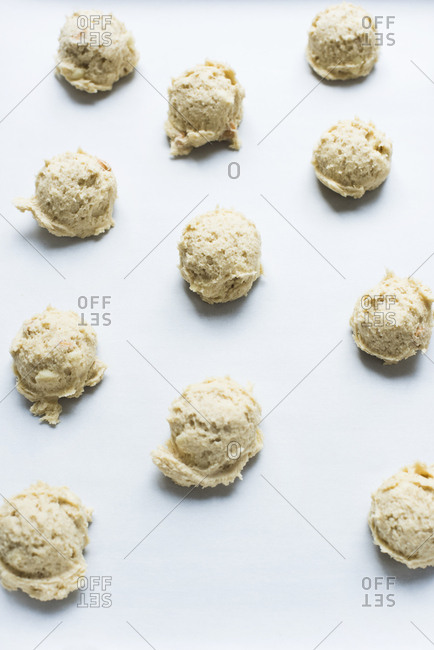 Raw cookie dough balls - Offset