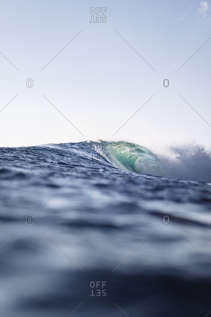 Ocean wave breaking