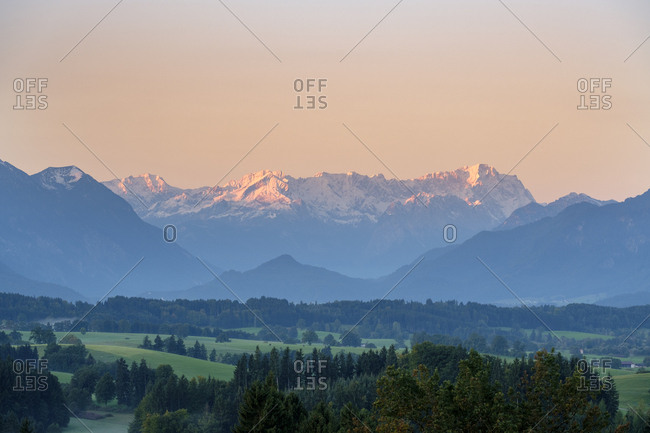 Germany- Bavaria- Upper Bavaria- Pfaffenwinkel- near Murnau- Aidlinger Hoehe- Ester Mountains and Wetterstein with Zugspitze