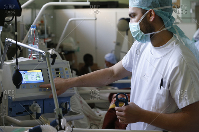 November 6, 2013: Brazzaville Hospital. NGO la Chaine de l'Espoir. Cardiac surgery.