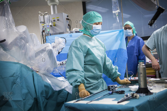 April 7, 2016: Reportage in an operating theatre during a hysterectomy using the da Vinci robot, in France