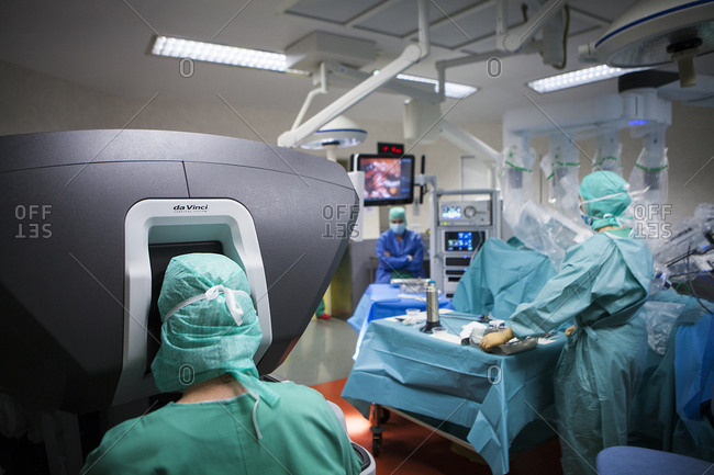 April 7, 2016: Reportage in an operating theatre during a hysterectomy using the da Vinci robot, in France