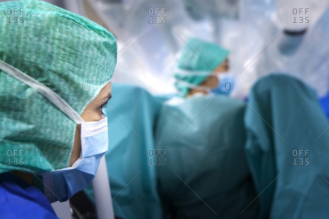 April 7, 2016: Reportage in an operating theatre during a hysterectomy using the da Vinci robot, in France