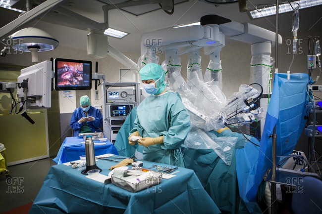 April 7, 2016: Reportage in an operating theatre during a hysterectomy using the da Vinci robot, in France