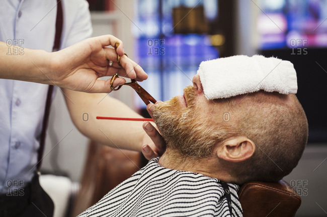 hot towel beard trim